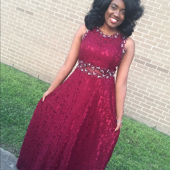 Dresses & Skirts - Lace Prom Dress